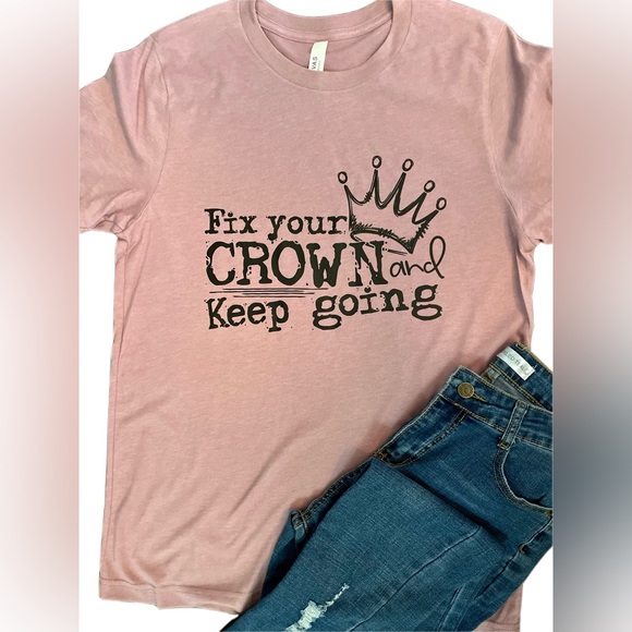 NWT! Fix Your Crown Tee in Mauve - Picture 2 of 2
